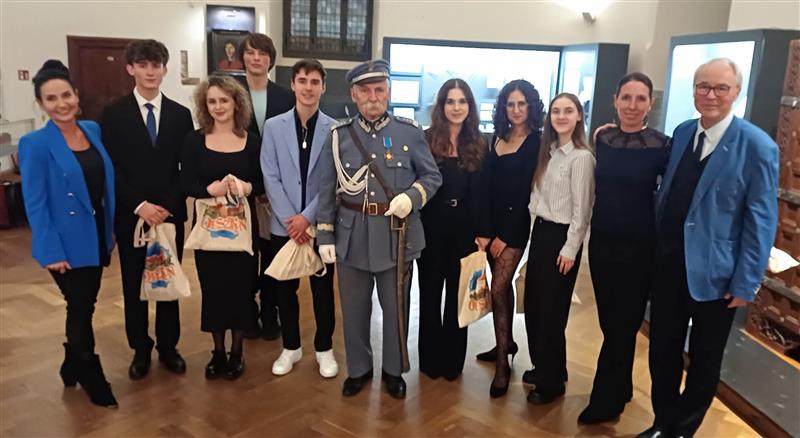 XII Zaduszki Wileńskie – Żywa Pamięć o Kresach w sercu Olsztyna z udziałem V LO