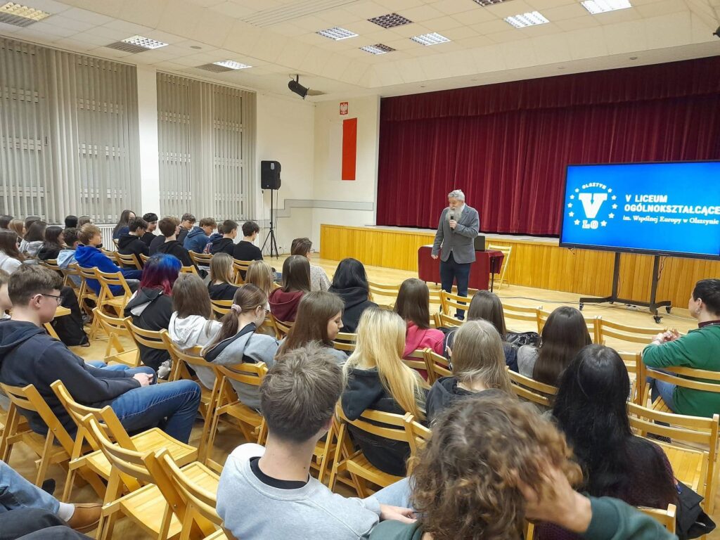 Cykl wykładów geopolitycznych w V LO — relacja z 8 grudnia