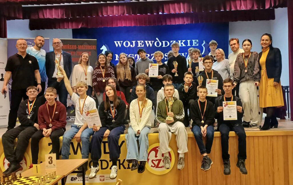 ♟️ Szachowy finał roku 2025 – Mistrzostwo Olsztyna dla uczennic V LO!