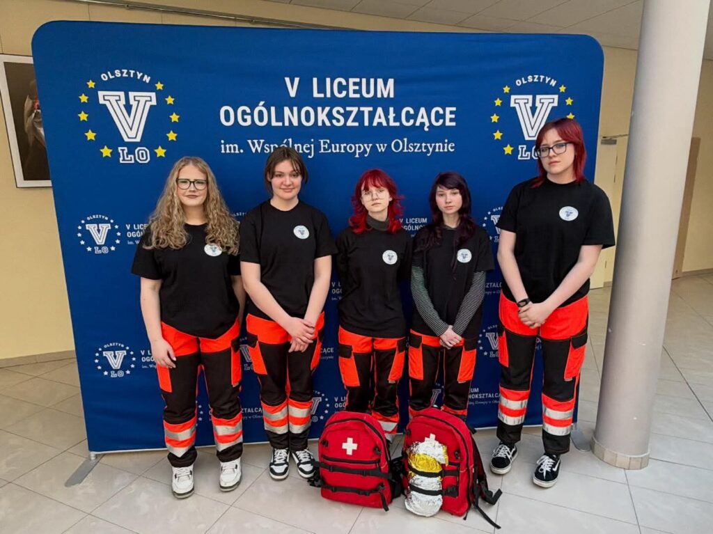 Kiedy młodość spotyka się z odpowiedzialnością — uczniowie V LO na służbie!